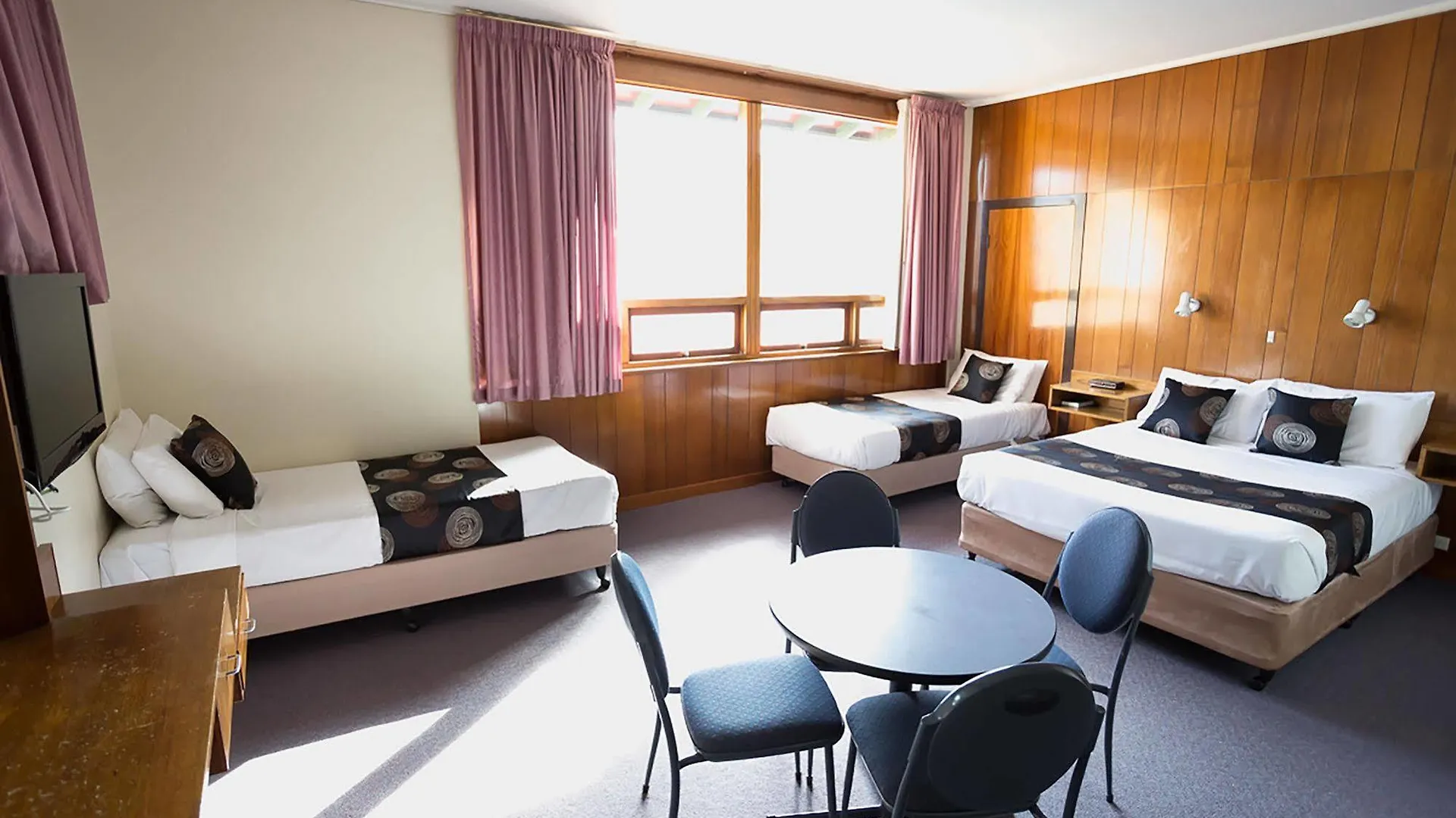 Black Buffalo Hobart Hotel