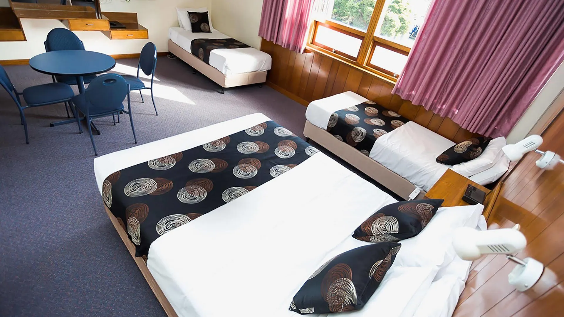 *** Hotel Black Buffalo Hobart Australia